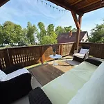 Kertbol A Balatonra Apartment *