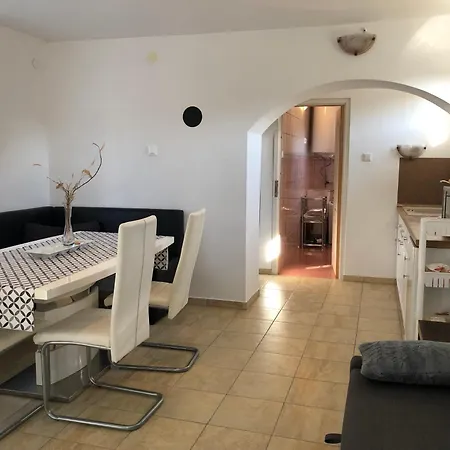 Holiday home Kertbol A Balatonra
