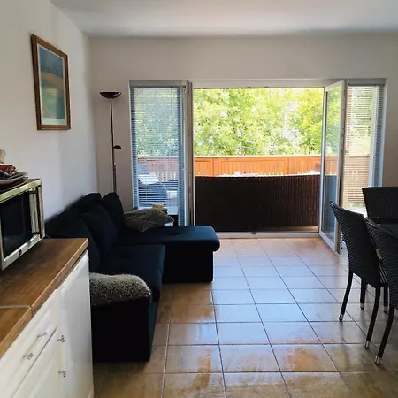 Kertbol A Balatonra Holiday home *