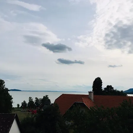דירה Kertbol A Balatonra