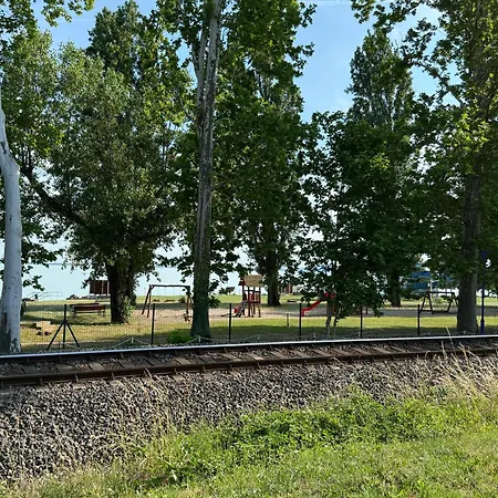 דירה Kertbol A Balatonra